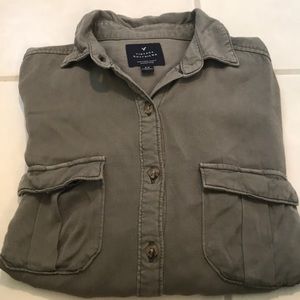 American Eagle olive long sleeve shirt